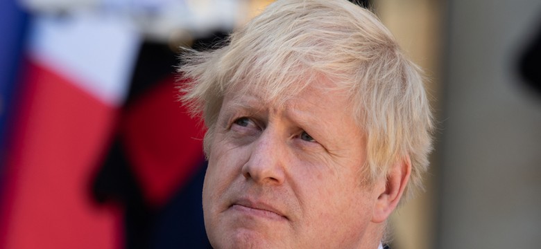 Johnson w ogniu krytyki. Premier urządził przyjęcie podczas lockdownu