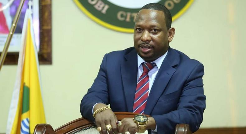 Usiwache hii ujinga iendelee - Governor Mike Sonko's daring  address to President Uhuru  Kenyatta on live TV