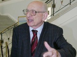 Bartoszewski: Kłamstwo bez kary? Niemoralne