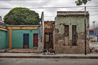 Wenezuela istnieje już tylko teoretycznie? Desperacja prezydenta Maduro pogrąża kraj