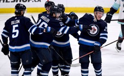 Liga NHL. Winnipeg Jets popsuli zabawę w Arizonie