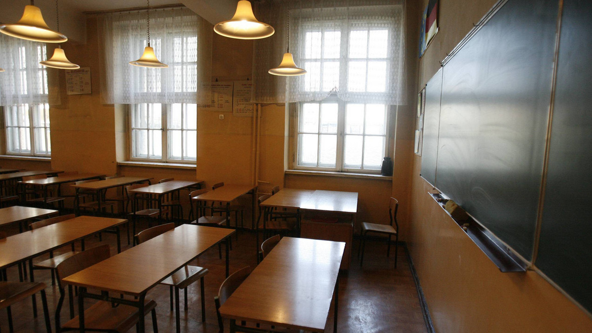 W sumie kilkanaście spotkań z uczniami, nauczycielami i rodzicami odbędą gdańscy urzędnicy w związku z planowanymi zmianami w sieciach szkół i placówek oświatowych w Gdańsku. Właśnie opublikowano harmonogram spotkań.