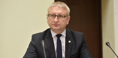 Deportacja za modlitwę. Kontrowersyjny wpis posła PiS