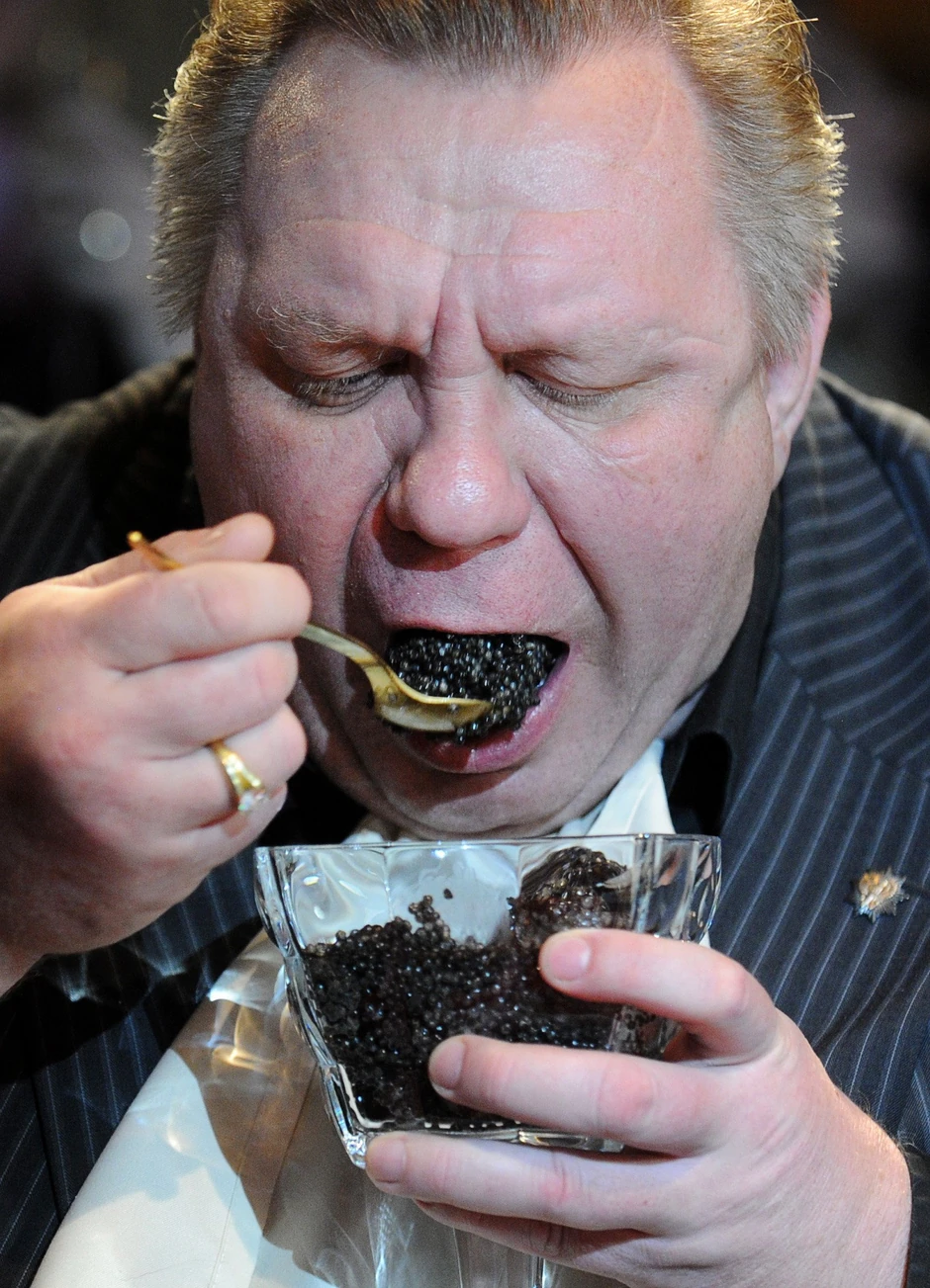 Pobednik, Aleksandar Volov, progutao je pola kilograma ruskog specijaliteta za minut i 26 sekundi