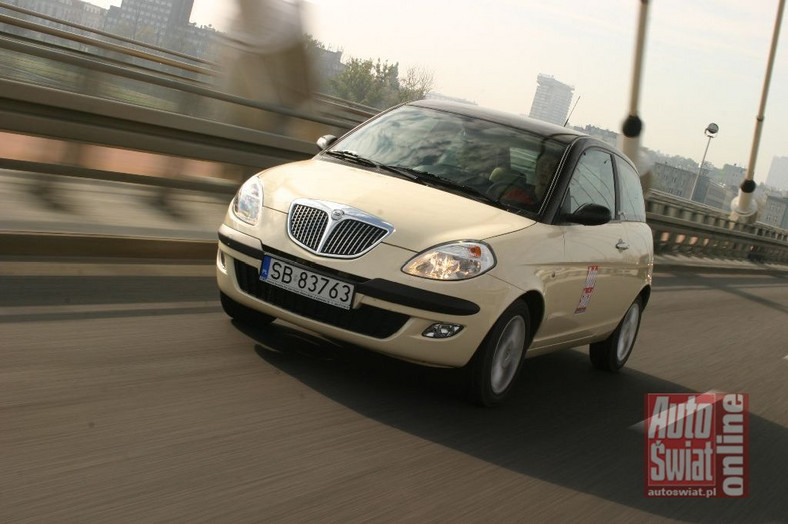 Lancia Ypsilon