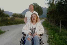 Marija kojoj je SLOMLJENA KIČMA U DUBAIJU, DOBILA JEZIVE PRETNJE nakon intervjua u kome je OTKRILA sve: "Pokušavaju da nas UĆUTKAJU, imaju previše para, a malo savesti"