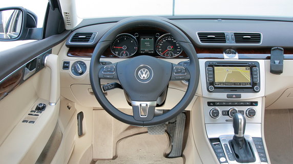 Volkswagen Passat B7 (2010-14) – 29 900 zł za 2011 r.