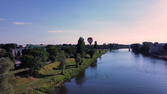 Lot widokowy balonem na uwięzi w Gorzowie