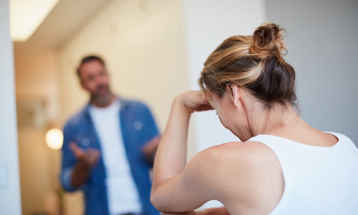 Masz dość kłótni z partnerem? Terapeuta poleca dwie metody, które załagodzą każdy spór