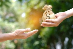 Handlowcy boją się startu systemu kaucyjnego. Co czeka klientów w sklepach?