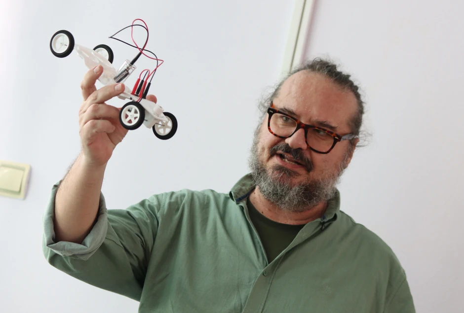 Prof. dr Filip Kulić