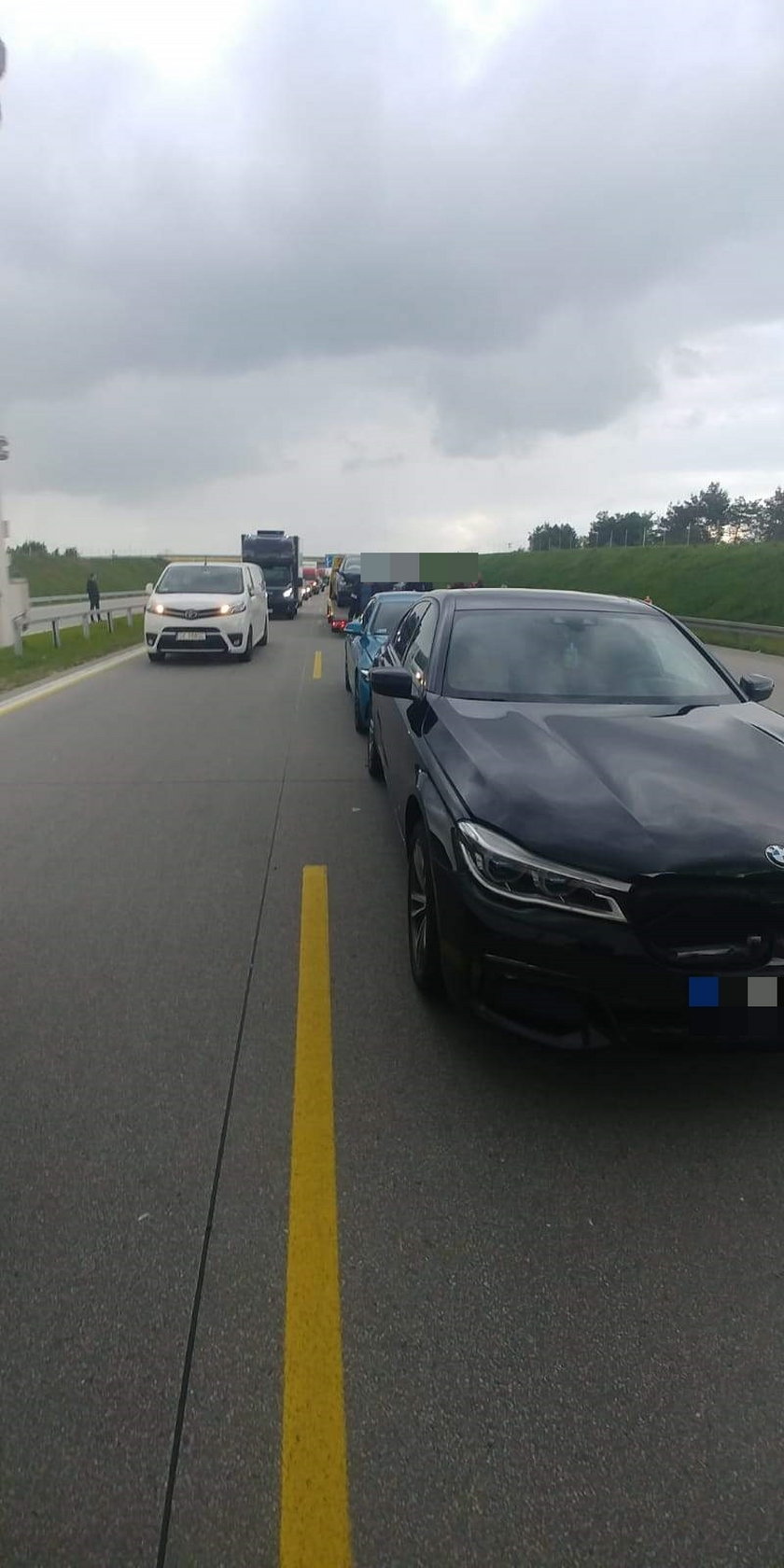 Karambol na A1. Osiem aut zderzyło się na remontowanym odcinku autostrady. Jakie skutki wypadku?