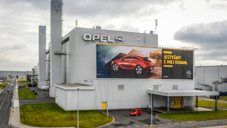 Opel wznawia produkcję w Gliwicach