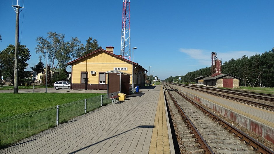 Stacja kolejowa Bezdany współcześnie, fot. Vilensija, CC BY-SA 3.0