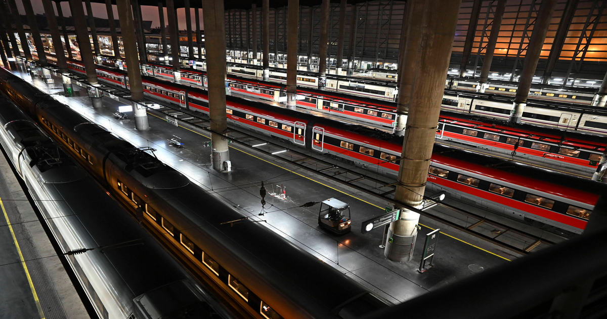 46-ofiar-w-najgorszym-wypadku-maszyni-ci-sparali-owali-hiszpa-sk-kolej