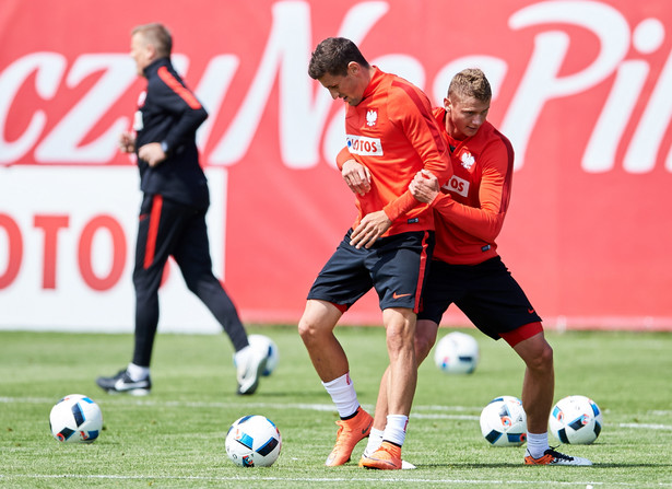 Euro 2016: Paweł Wszołek nie zagra we Francji. Piłkarz złamał rękę na treningu