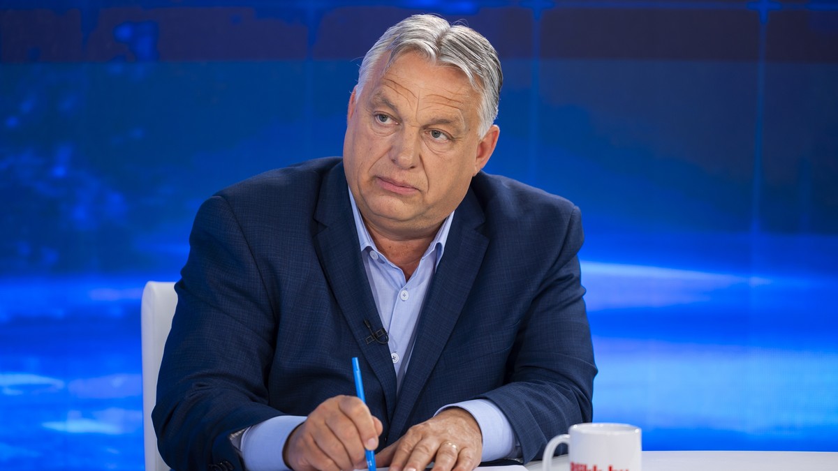 Ezt látni kell! Huszárként érkezett Tusnádfürdőre Orbán Viktor – fotó