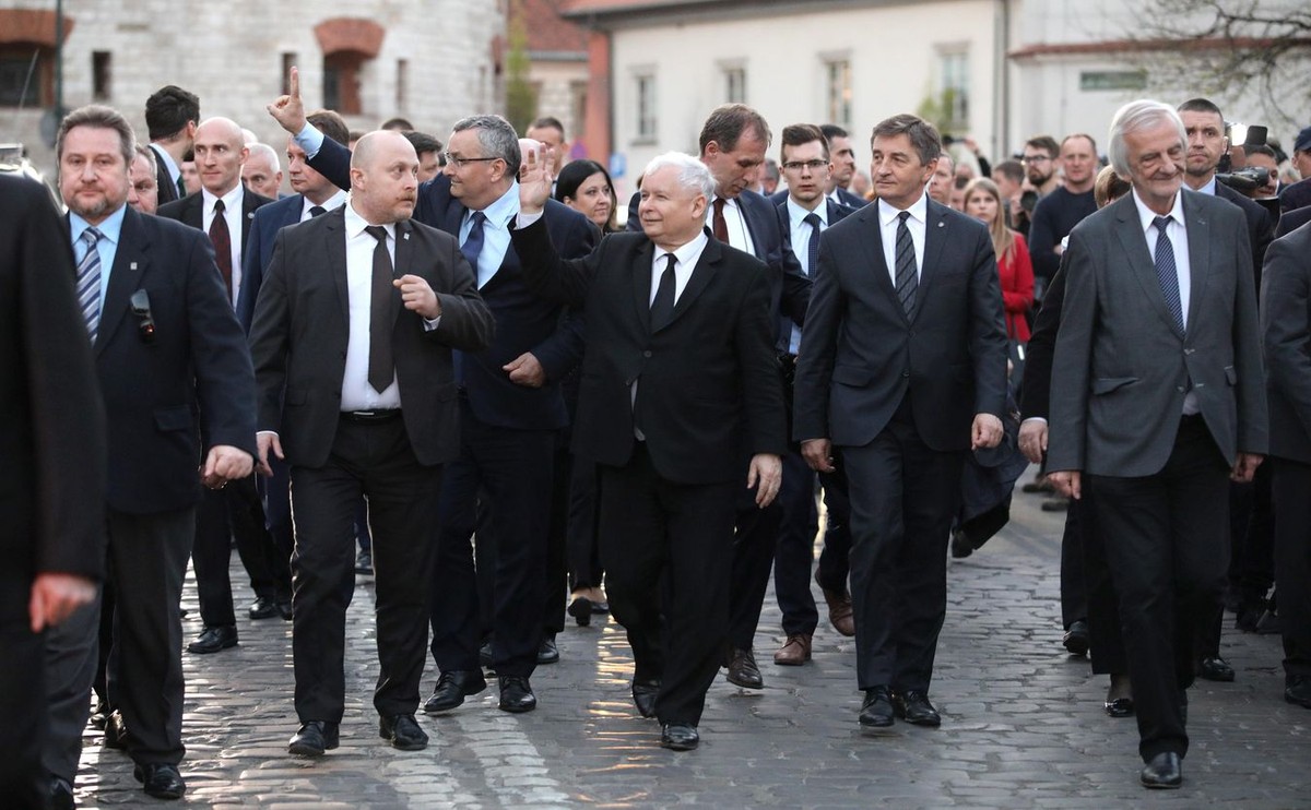 Jarosław Kaczyński i politycy PiS