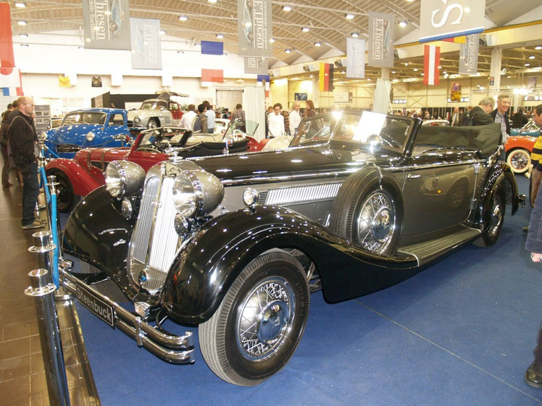 Techno Classica 2011: 2500 oldtimerów i 200 tys. zwiedzających