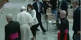 Niecodzienna sytuacja w Watykanie. Polska posłanka nagle podeszła do papieża. Wręczyła mu list i zdjęcie