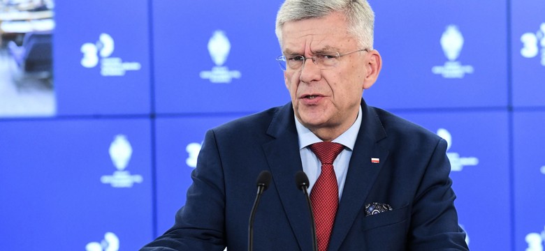 Posłowie Kukiz'15 niechciani w klubie PiS. "Jeżeli zespół prowadzi na boisku, to zmian się nie robi"