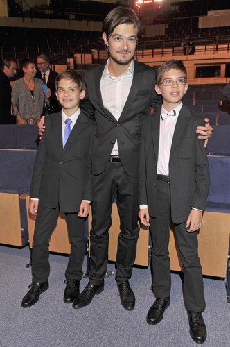 Dawid Ogrodnik, Kamil Tkacz i Tymoteusz Marciniak na festiwalu w Gdyni