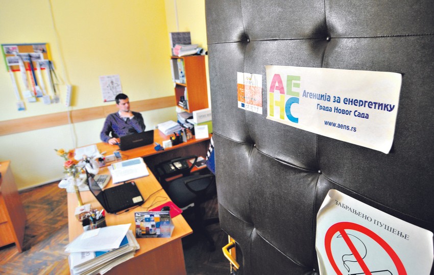 Agencija za energetiku iz budžeta grada godišnje dobija sedam miliona dinara, a imaju samo projekat za edukaciju dece o štedljivim sijalicama