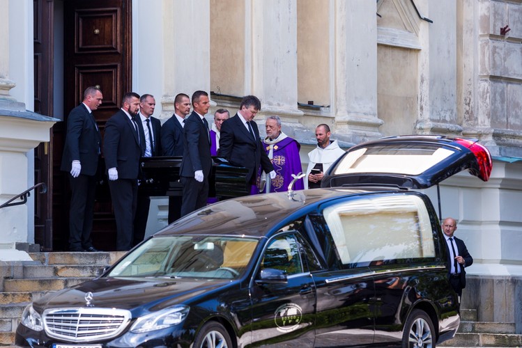 Uroczystości pogrzebowe Jana Kulczyka w sanktuarium św. Józefa w Poznaniu