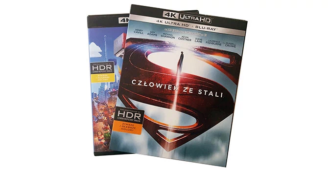 Płyty Blu-ray UltraHD zawierające materiał HDR zostały bardzo czytelnie oznaczone, jako zawierające treści o szerokiej rozpiętości tonalnej.