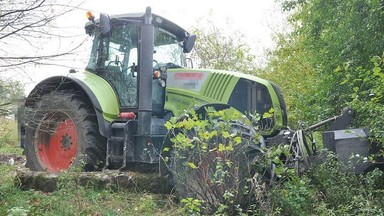 Kradzież ciągnika i narkotyki. Samorządowiec PiS-u z zarzutami