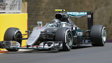 F1: Nico Rosberg wygrał kwalifikacje w Baku, wypadek Hamiltona