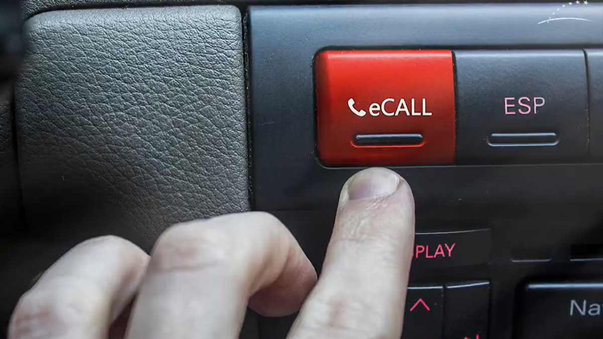 Kako funkcioniše panik taster u automobilu i kada ne radi - Blic