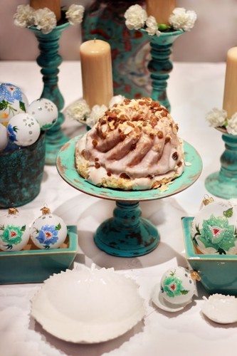 Jak udekorować stół na Wielkanoc - inspiracje z Bombkarni