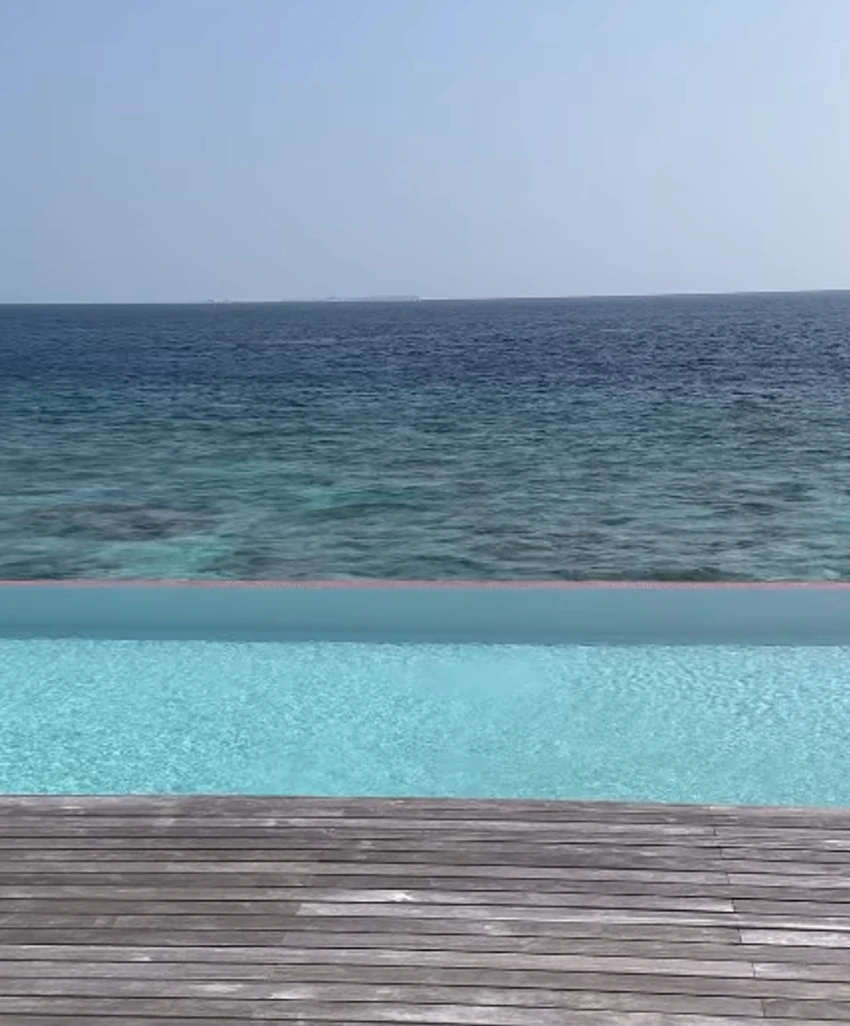 Janko Tipsarevič sa porodicom na Maldivima