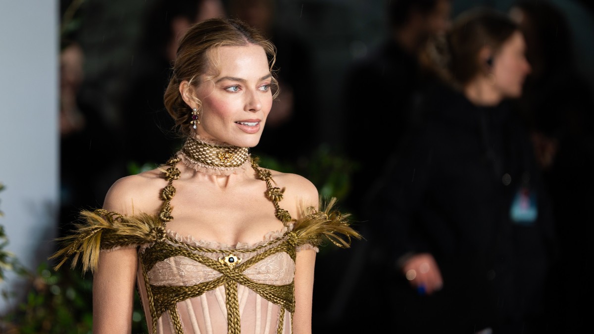 Margo Robi u provokativnoj haljini na premijeri: Narukvica je privukla posebnu pažnju