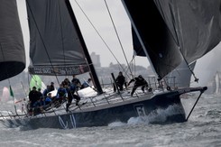 Ostatni dzień regat Sydney-Hobart. Trwa zacięta walka o zwycięstwo