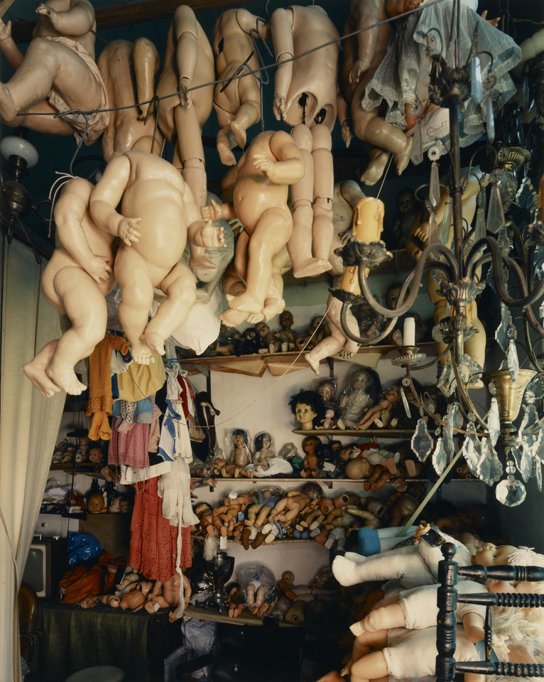 Jim Dow, "Doll Repair Shop Window, Buenos Aires, Argentina" (1990)