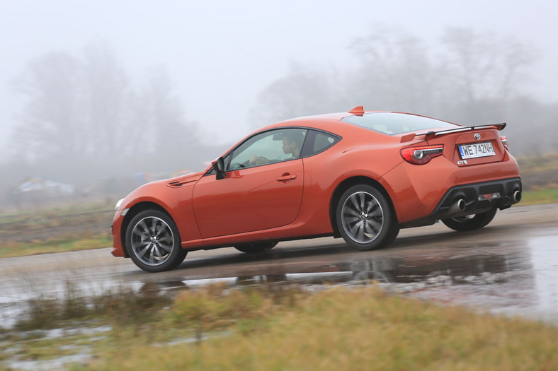 Toyota GT86 - idealna do jazdy bokiem