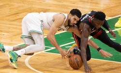 NBA. Celtics doprowadzili do remisu. Tragiczna gra gwiazd Heat
