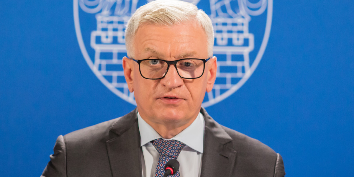 Prezydent Poznania Jacek Jaśkowiak podwyższył pensje swoim zastępcom.