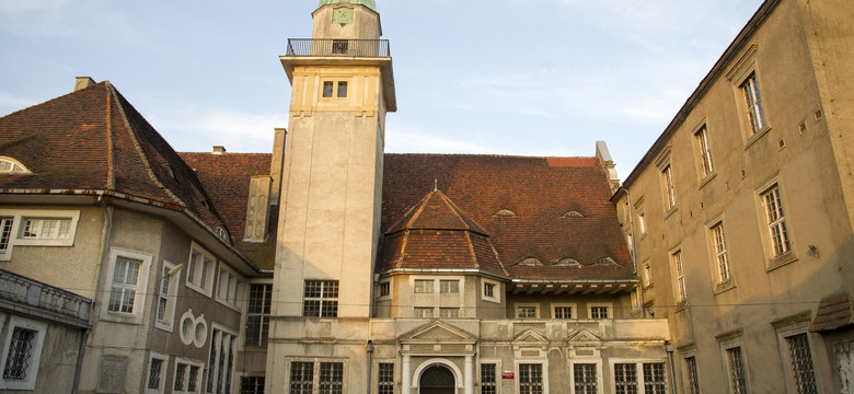 Nowy Zamek w Płotach na sprzedaż. Mieszkała w nim rodzina von Bismarck-Osten