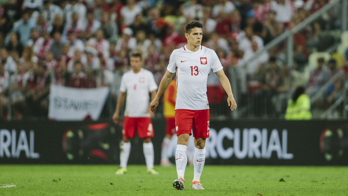 Reprezentacyjny napastnik Ruchu Chorzów Mariusz Stępiński przeszedł w poniedziałek do francuskiego FC Nantes. Piłkarz podpisał czteroletni kontrakt.