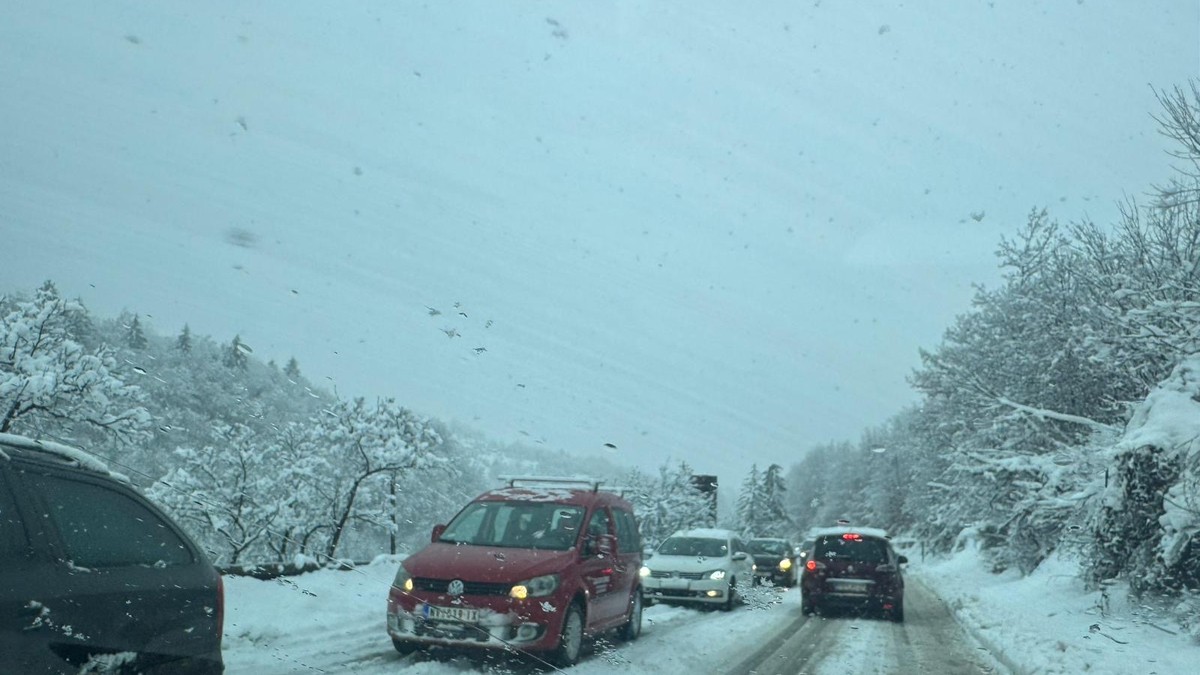 Mećava na putu kod Nove Varoši 