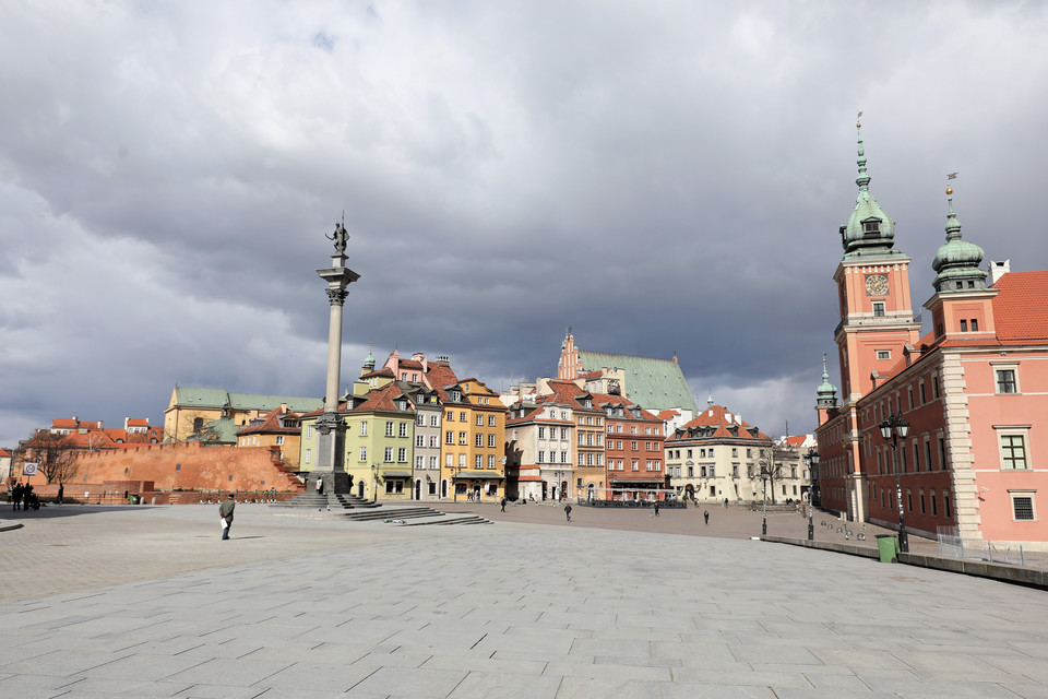 Koronawirus w Polsce. Opustoszałe miasta 