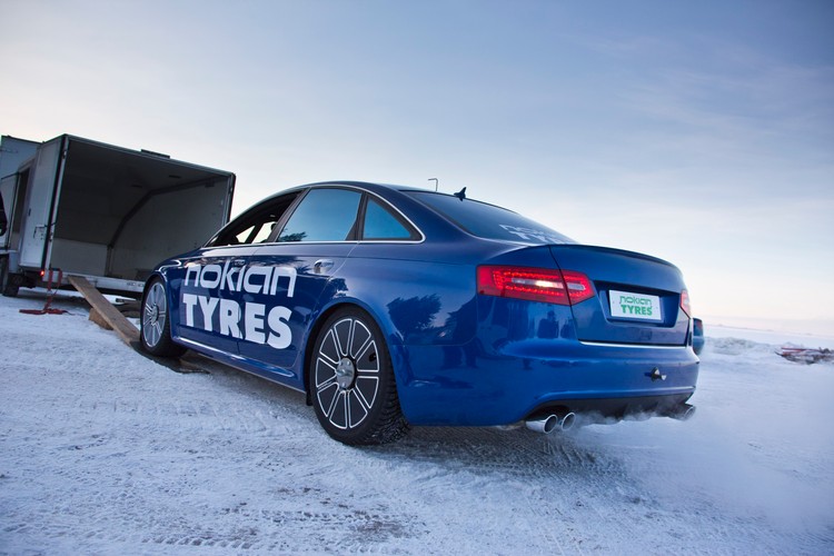 Rekord prędkości na lodzie