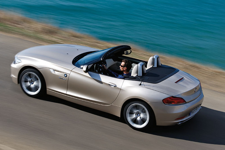 BMW: nowy Z4 Roadster wylądował w Warszawie (cena w Polsce)