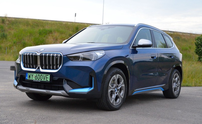 BMW iX1 xDrive30 xLine
