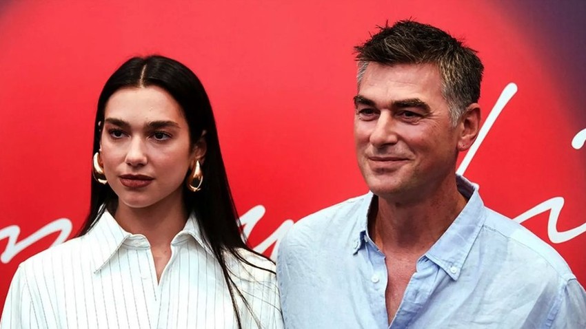 Uz pomoć drugih članova porodice, Dua Lipa i njen tata Dukađin žele da pošalju pozitivnu sliku Kosova | Foto: Getty Images