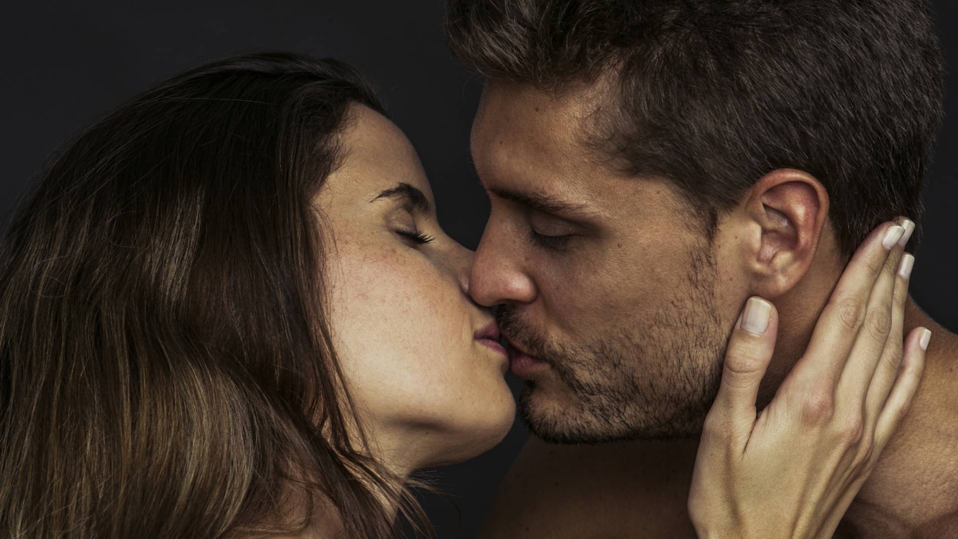 10 dolog, amit biztos nem tudtál a csókolózásról