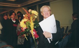 "a teraz, drogie dzieci, pocałujcie misia w ...". czy bronisław pawlik naprawdę to powiedział? legenda czasów prl